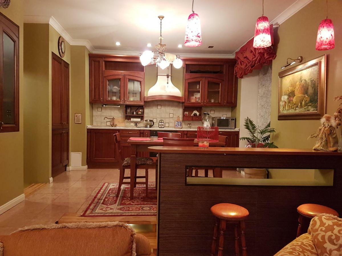 Royal Appartement Riga Buitenkant foto