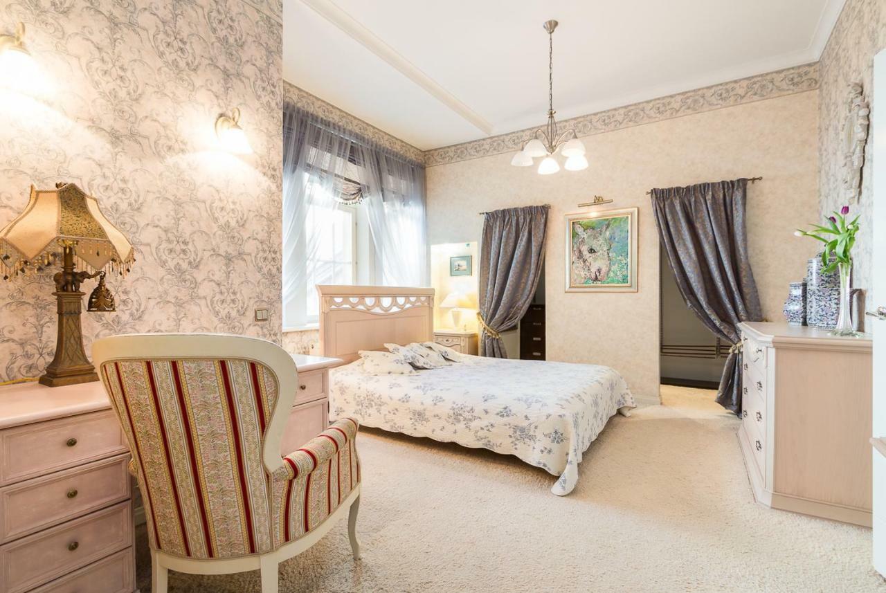 Royal Appartement Riga Buitenkant foto