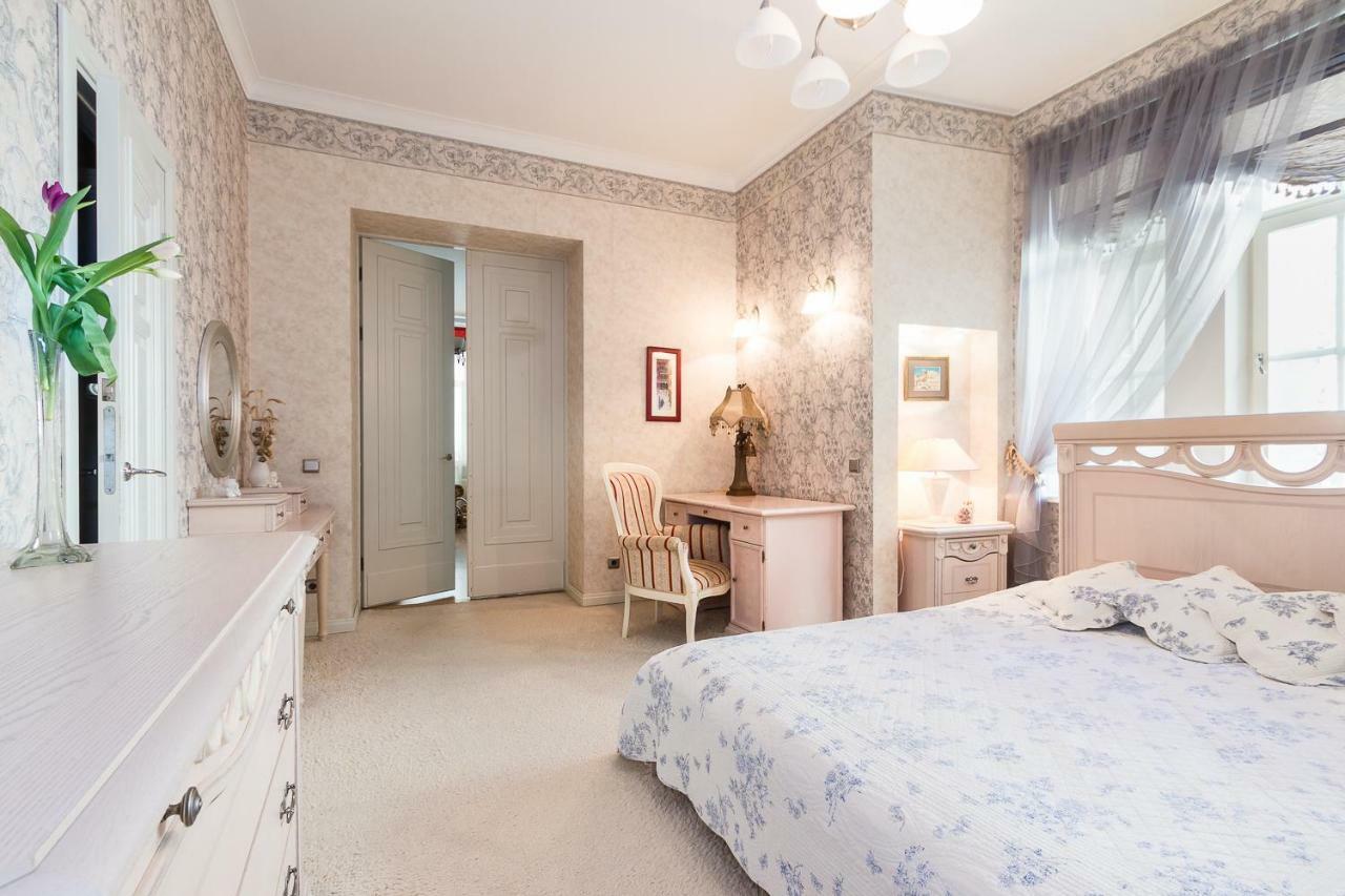 Royal Appartement Riga Buitenkant foto