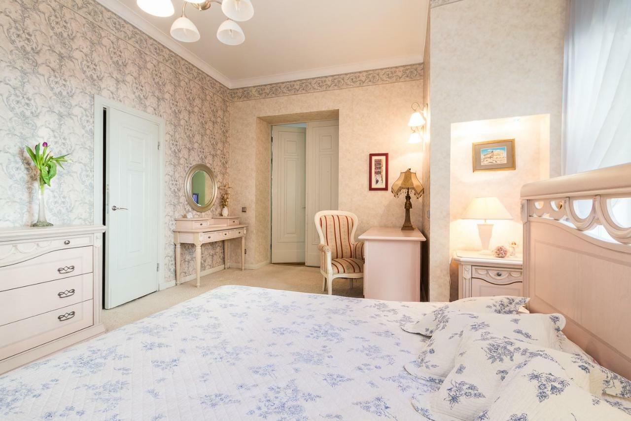 Royal Appartement Riga Buitenkant foto
