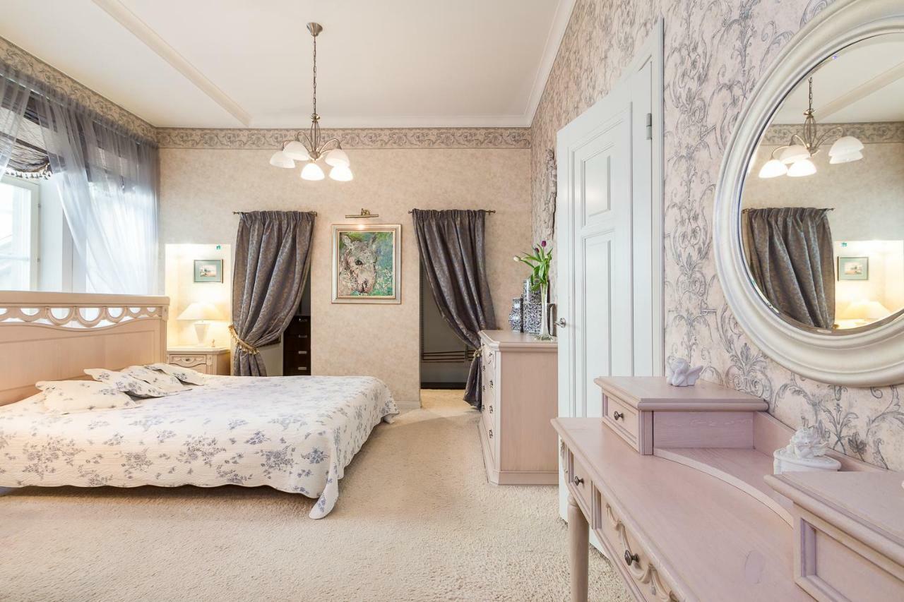 Royal Appartement Riga Buitenkant foto